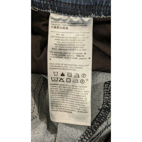 Signature Levi Strauss Womens 26x30 Totally Shaping Pull On Skinny Denim Jeans - Picture 7 of 8